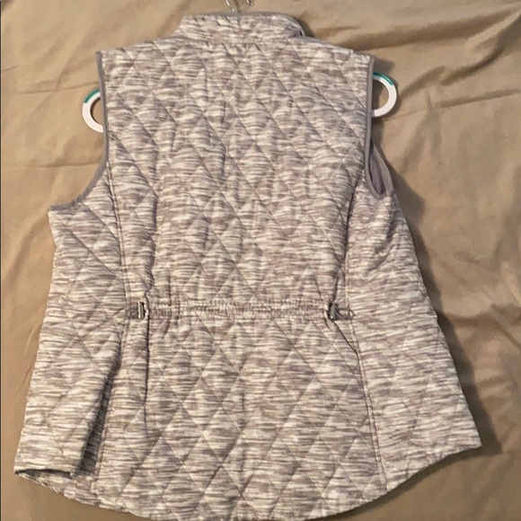 vest - Picture 2 of 4